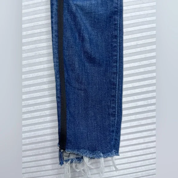 MOTHER Women Denim Jeans Stunner Zip Ankle Step Fray Sweeping Racer Size 27 W28